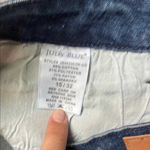 Judy Blue Relaxed Fit SZ 15/32 Paint Splatter Jeans - Picture 3 of 9